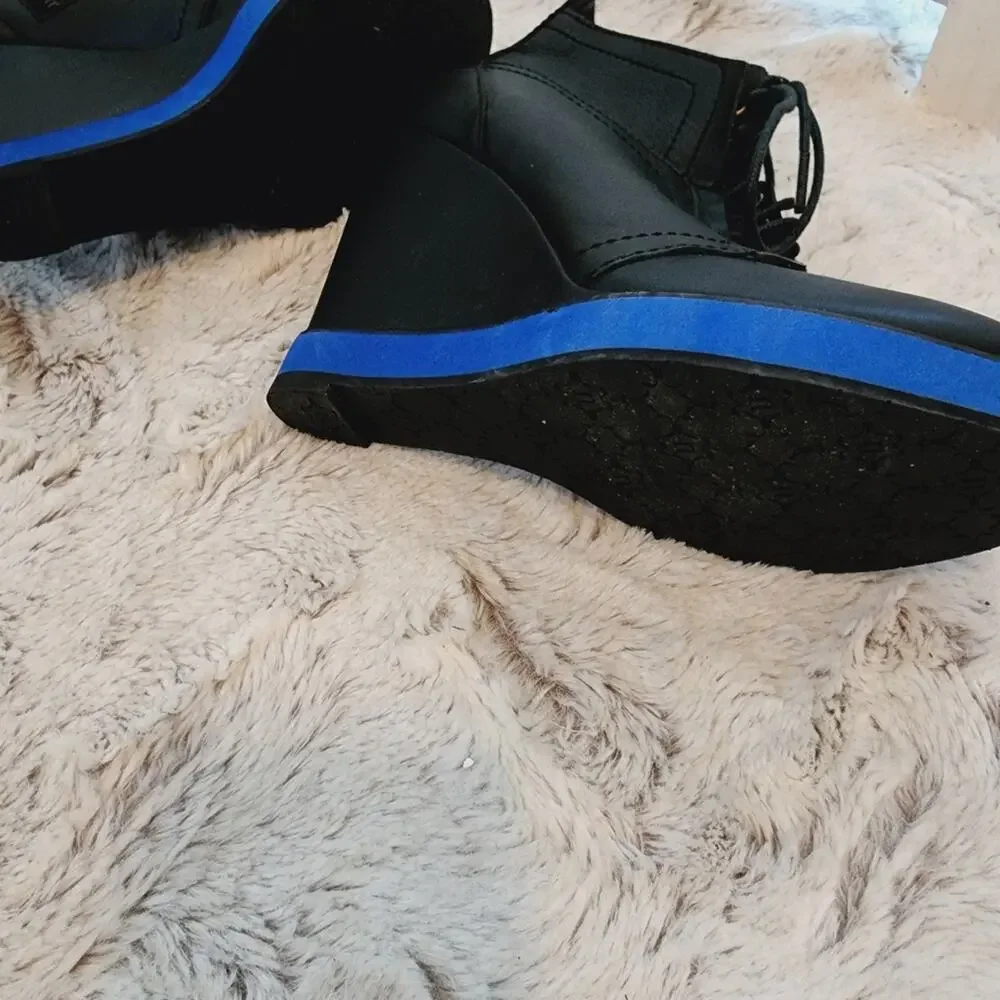 NANETTE LAPORE BLACK PLATFORM TIE SHOES SIZE 8.5